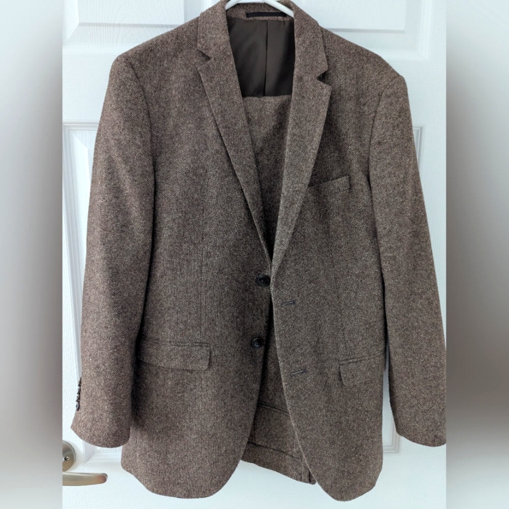 Tweed Herringbone Brown Suit - 36R
